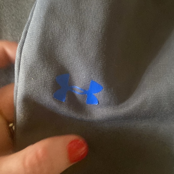 Boys UA joggers - Picture 2 of 3